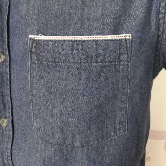 Adam Levine Collection denim buttom down shirt size Small - Picture 7 of 9